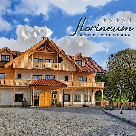 Hotel Florineum Weyregg Esterno foto